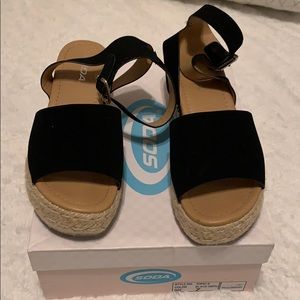 Platform sandal
